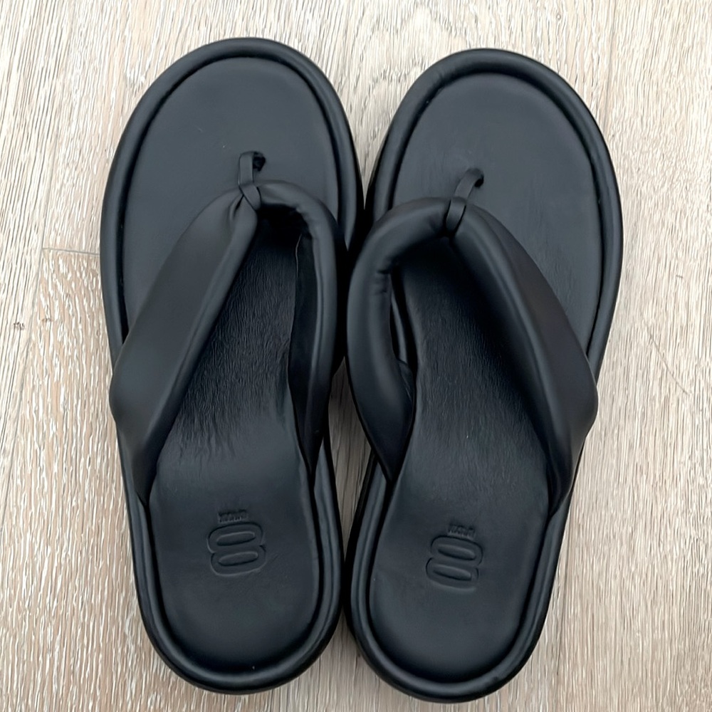 Leather chunky flats